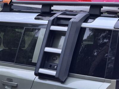 2022 Land Rover Defender 110 G4 CHALLENGE   - Photo 15 - Chino Hills, CA 91709