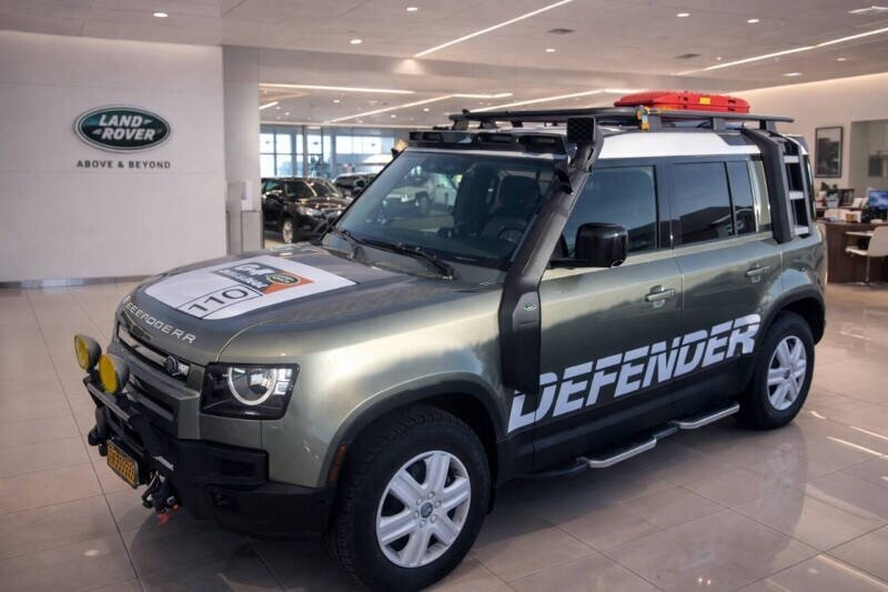 2022 Land Rover Defender 110 Standard  