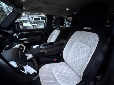 2022 Land Rover Defender 110 G4 CHALLENGE   - Photo 5 - Chino Hills, CA 91709