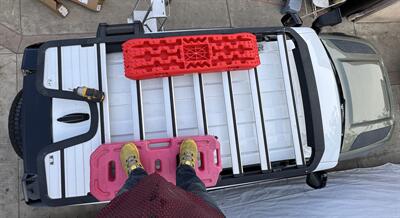 2022 Land Rover Defender 110 G4 CHALLENGE   - Photo 42 - Chino Hills, CA 91709