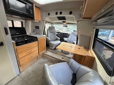2004 Winnebago Rialta 22HD   - Photo 35 - San Diego, CA 91977