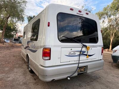 2004 Winnebago Rialta 22HD   - Photo 61 - San Diego, CA 91977