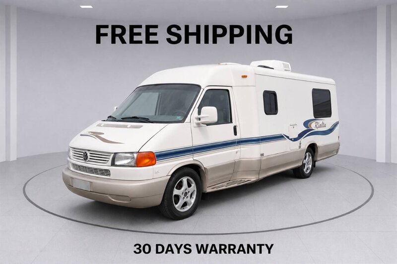 2004 Winnebago Rialta 22HD  