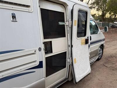 2004 Winnebago Rialta 22HD   - Photo 40 - San Diego, CA 91977