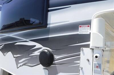 2022 LANCE 650 DIESEL NISSAN - Photo 14 - Chino Hills, CA 91709