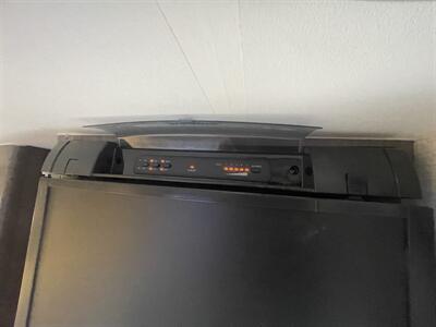 2022 LANCE 650 DIESEL NISSAN   - Photo 63 - Brea, CA 92822