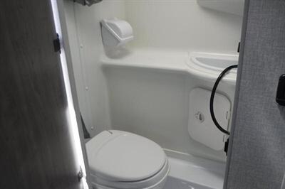 2022 LANCE 650 DIESEL NISSAN - Photo 5 - Chino Hills, CA 91709