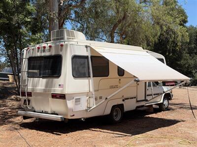 1987 Toyota Camper SUNRADER - Photo 3 - San Diego, CA 91977