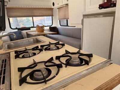 1987 Toyota Camper SUNRADER - Photo 15 - San Diego, CA 91977