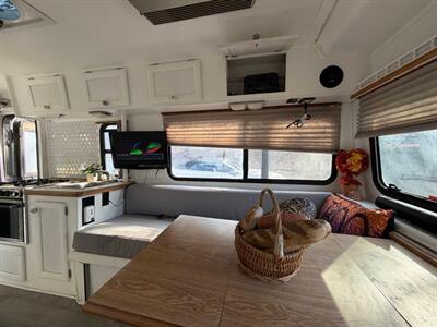 1987 Toyota Camper SUNRADER - Photo 5 - San Diego, CA 91977