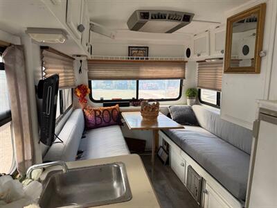1987 Toyota Camper SUNRADER - Photo 4 - San Diego, CA 91977