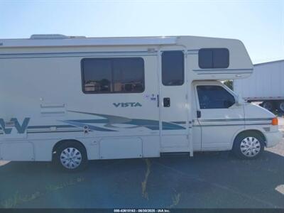 2002 Winnebago Rialta VISTA 21B   - Photo 18 - Chino Hills, CA 91709