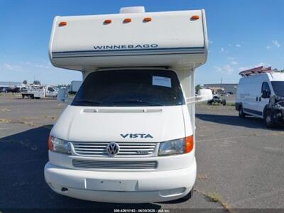 2002 Winnebago Rialta VISTA 21B   - Photo 12 - Chino Hills, CA 91709
