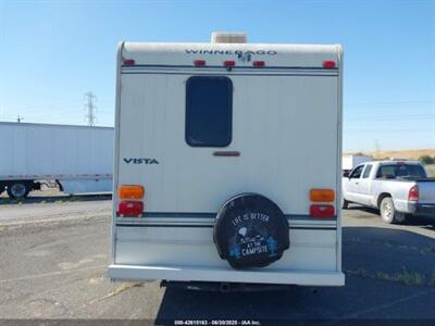 2002 Winnebago Rialta VISTA 21B   - Photo 7 - Chino Hills, CA 91709