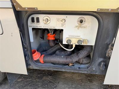 2003 Winnebago ADVENTURE 33V - Photo 18 - San Diego, CA 91977