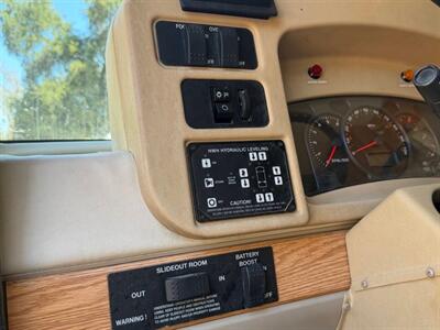 2003 Winnebago ADVENTURE 33V - Photo 24 - San Diego, CA 91977
