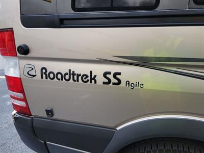 2013 Roadtrek SS AGILE 19 ft Sprinter   - Photo 18 - Brea, CA 92822