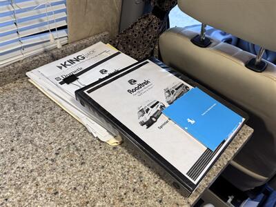 2013 Roadtrek SS AGILE 19 ft Sprinter   - Photo 10 - Brea, CA 92822