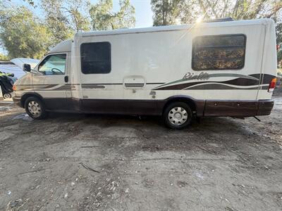 2000 Winnebago Rialta 22 - Photo 18 - San Diego, CA 91977