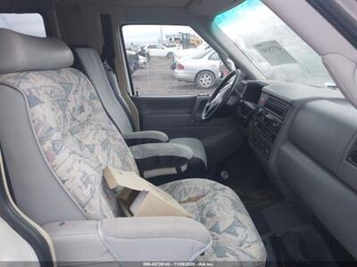 2000 Winnebago Rialta 22   - Photo 2 - Brea, CA 92822