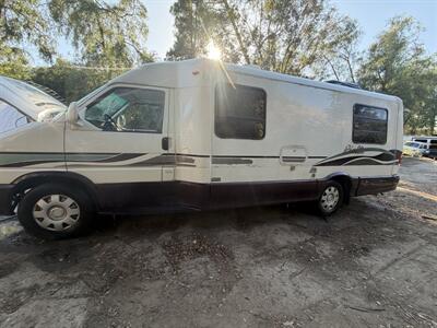 2000 Winnebago Rialta 22 - Photo 17 - San Diego, CA 91977