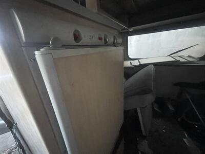 2000 Winnebago Rialta 22 - Photo 21 - San Diego, CA 91977