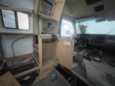 2000 Winnebago Rialta 22 - Photo 30 - San Diego, CA 91977