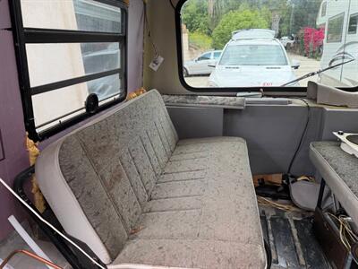 2000 Winnebago Rialta 22 - Photo 4 - San Diego, CA 91977