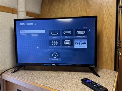 2004 BORN FREE 26RB - Photo 5 - Chino Hills, CA 91709