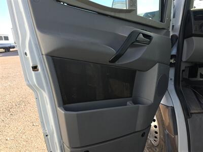 2014 Winnebago VIEW 24M   - Photo 15 - Brea, CA 92822