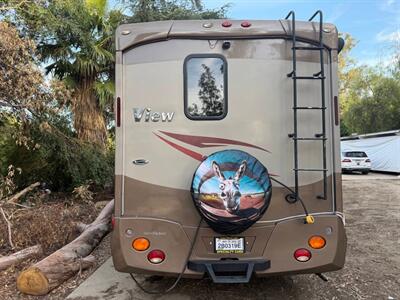 2014 Winnebago VIEW 24M   - Photo 38 - San Diego, CA 91977