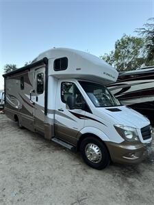 2014 Winnebago VIEW 24M   - Photo 34 - Brea, CA 92822