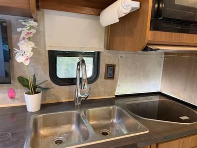 2014 Winnebago VIEW 24M   - Photo 72 - San Diego, CA 91977