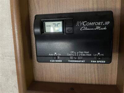 2014 Winnebago VIEW 24M   - Photo 41 - Brea, CA 92822