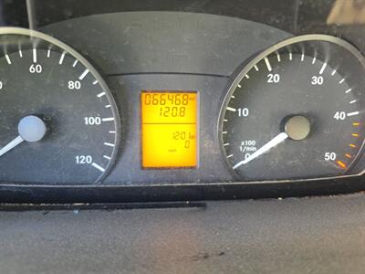 2014 Winnebago VIEW 24M   - Photo 13 - Brea, CA 92822