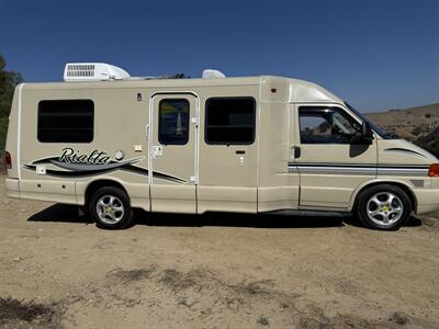 2002 Winnebago Rialta 22QD   - Photo 89 - Chino Hills, CA 91709
