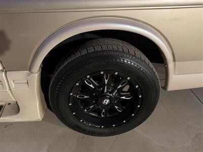 2006 GMC SAVANA TRAVEL Camper - Photo 39 - San Diego, CA 91977