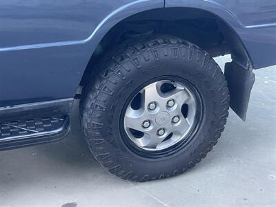 1995 Land Rover Range Rover County LWB  4.2 - Photo 25 - Brea, CA 92822