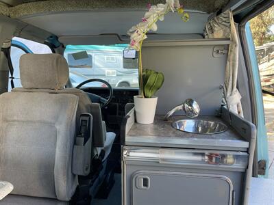 1993 WINNEBAGO WESTFALIA CAMPER   - Photo 9 - Chino Hills, CA 91709