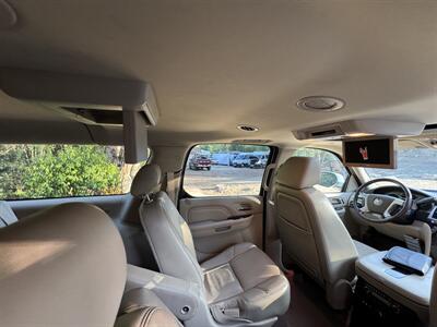 2009 Cadillac Escalade ESV   - Photo 4 - Chino Hills, CA 91709