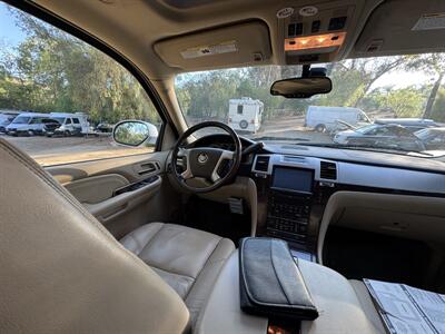2009 Cadillac Escalade ESV   - Photo 39 - Chino Hills, CA 91709