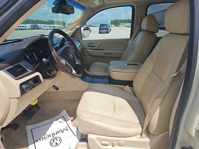 2009 Cadillac Escalade ESV   - Photo 9 - Chino Hills, CA 91709