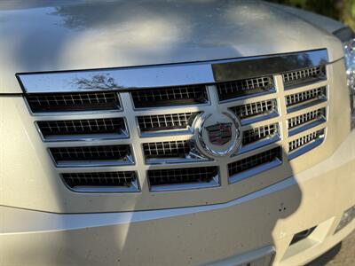 2009 Cadillac Escalade ESV   - Photo 41 - Chino Hills, CA 91709