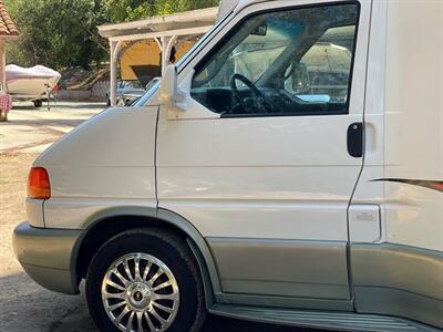 2002 Winnebago 22QD   - Photo 27 - Chino Hills, CA 91709