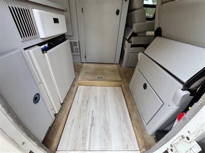 2002 Winnebago 22QD   - Photo 2 - Chino Hills, CA 91709