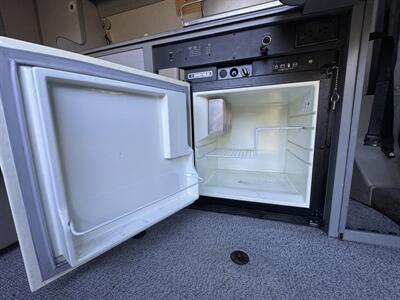 1999 Volkswagen EuroVan MV  CAMPER - Photo 24 - Chino Hills, CA 91709