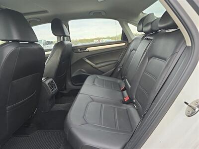 2015 Volkswagen Passat 2.0L TDI 6 speed - Photo 32 - San Diego, CA 91977