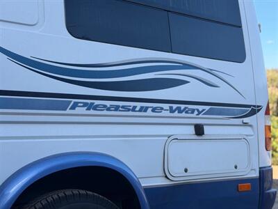 2004 Pleasure-Way Plateau - Photo 25 - San Diego, CA 91977