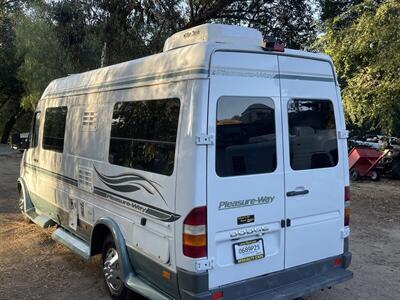 2004 Pleasure-Way Plateau   - Photo 18 - Brea, CA 92822