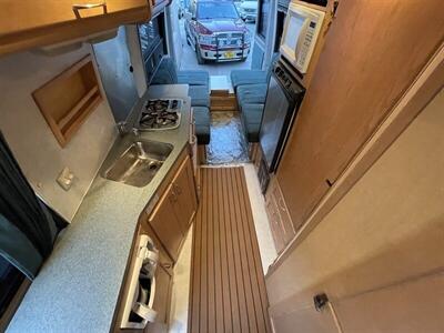 2004 Pleasure-Way Plateau   - Photo 36 - Brea, CA 92822